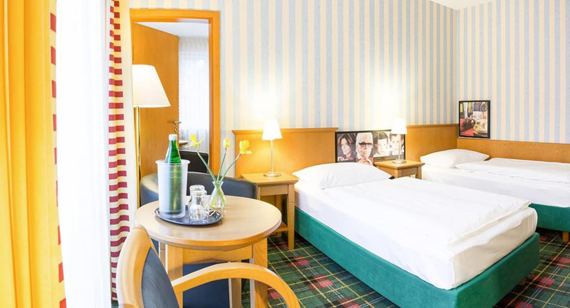 ברלין Gruenau Hotel מראה חיצוני תמונה